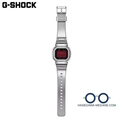 G-SHOCK gm-5600yra-8 ファイン メタリック スクエア ブラックｘレッド全体写真