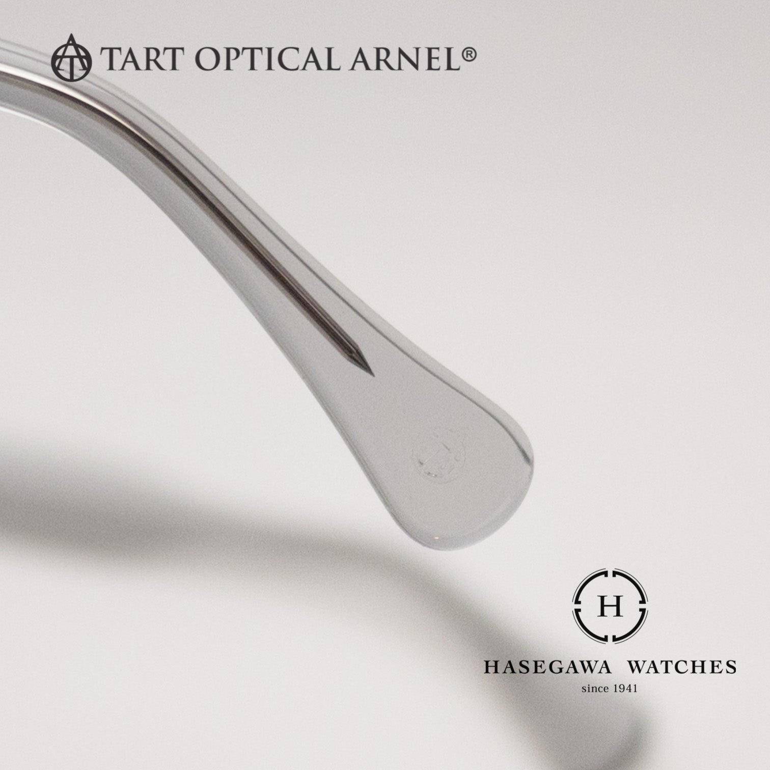 しっかりと見えるテンプル芯とモダン部のロゴがあるタートオプティカルアーネルJD-04