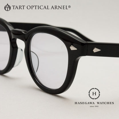 タートオプティカルアーネルのアイデンティティであるダイヤ型鋲