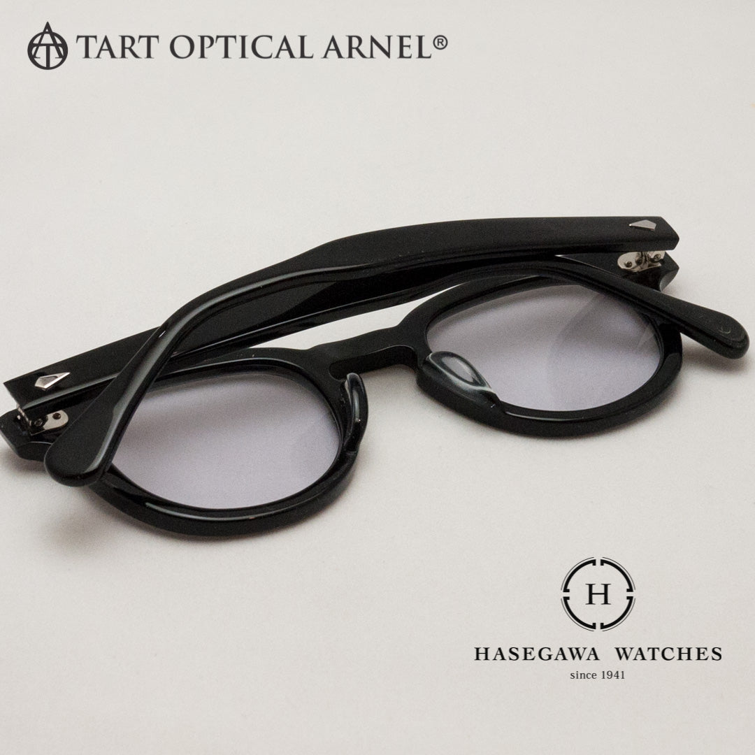 メガネ裏側の写真 ハンドメイドならではの艶とエッジが特徴的