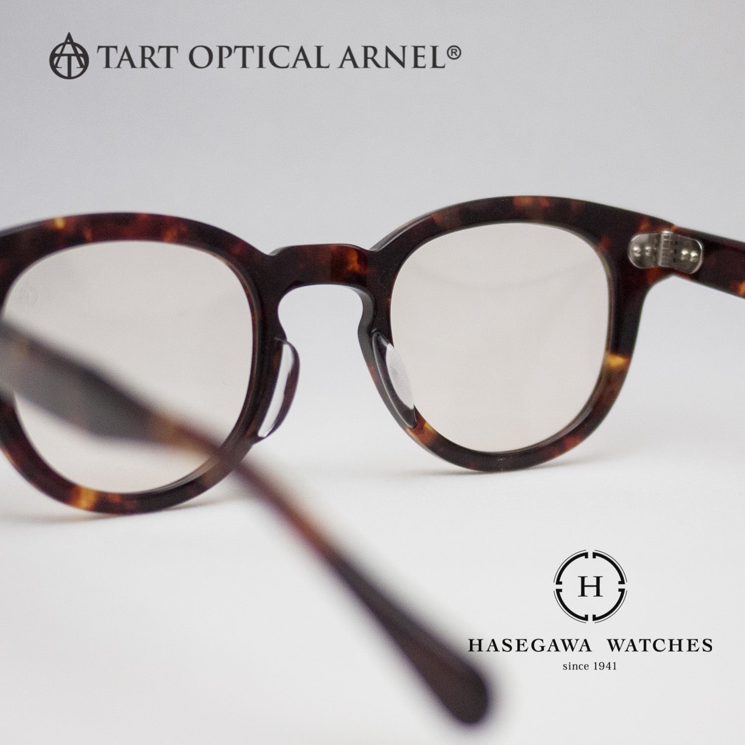 鼻が低い日本人でも掛けやすい盛り高のノーズパッドと高品質な7枚蝶番採用の鯖江産メガネ