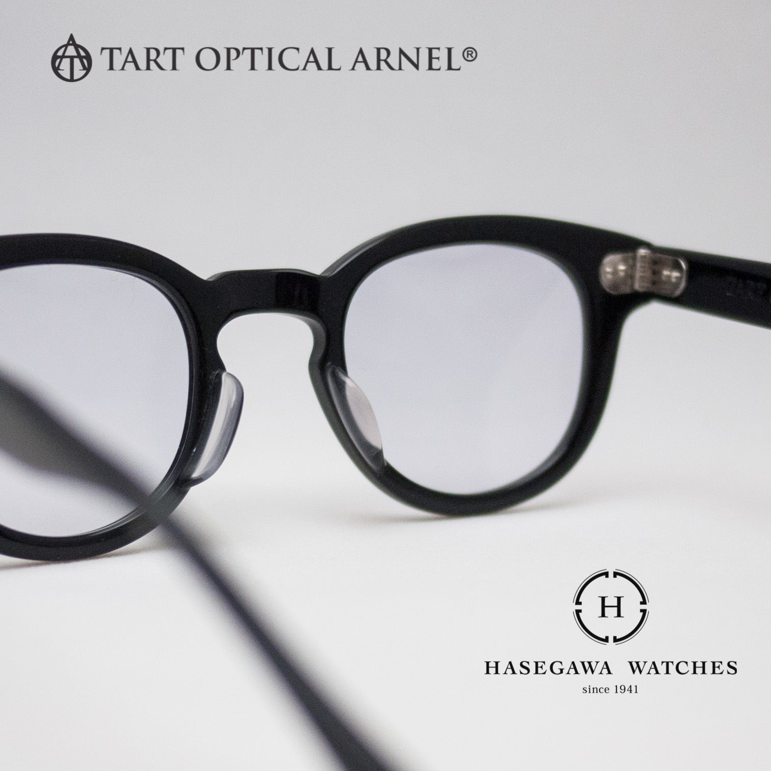 しっかりとした盛り高のノーズパッドと7枚蝶番。高品質な鯖江産メガネ