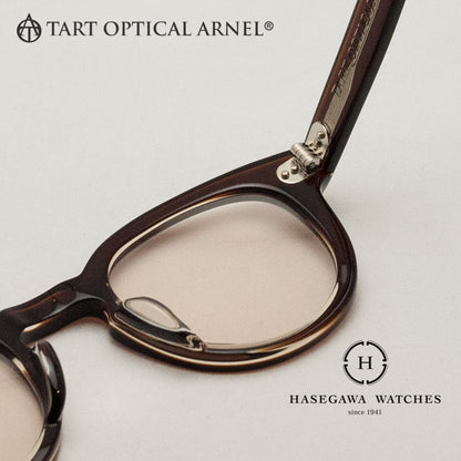 7枚蝶番の採用されたタートオプティカルアーネルの特徴的デザイン