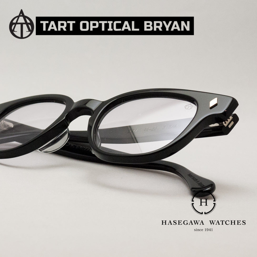 ヨロイにダイヤモンド鋲が採用されている。フロント周りズーム写真