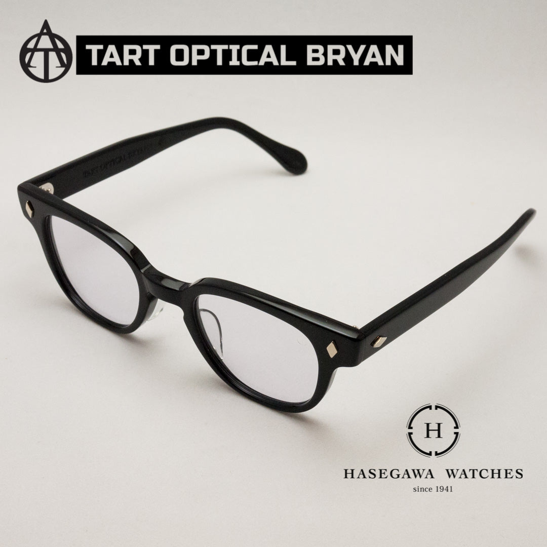 フロント上部から撮影したタートオプティカル ブライアンの写真