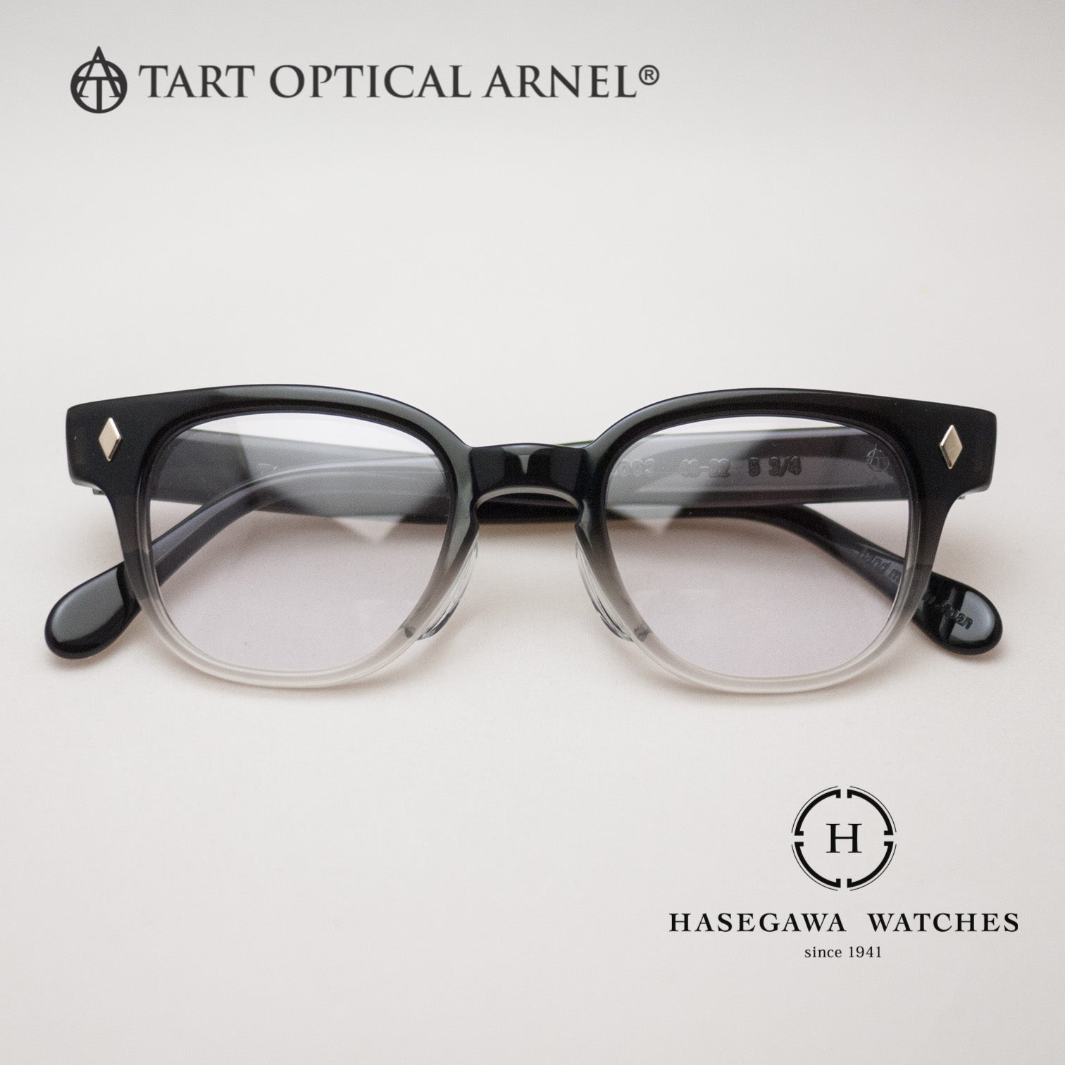 グラデーションで徐々にクリアに変化するフロント部の写真