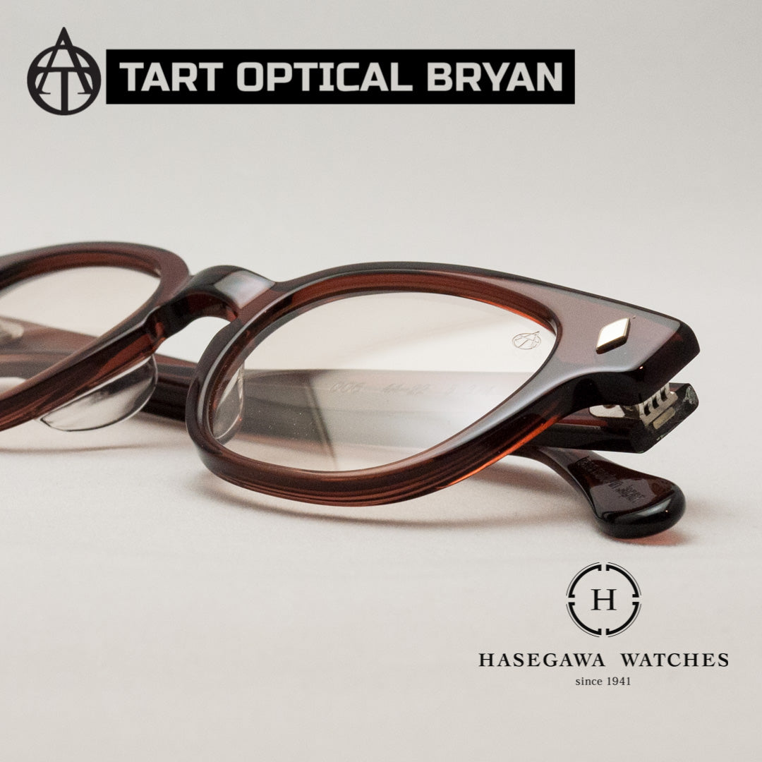 ダイヤモンド鋲とせり出したヨロイ部が特徴的なブライアンの写真